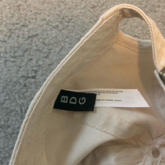 baseball cap - Picture 2 of 2